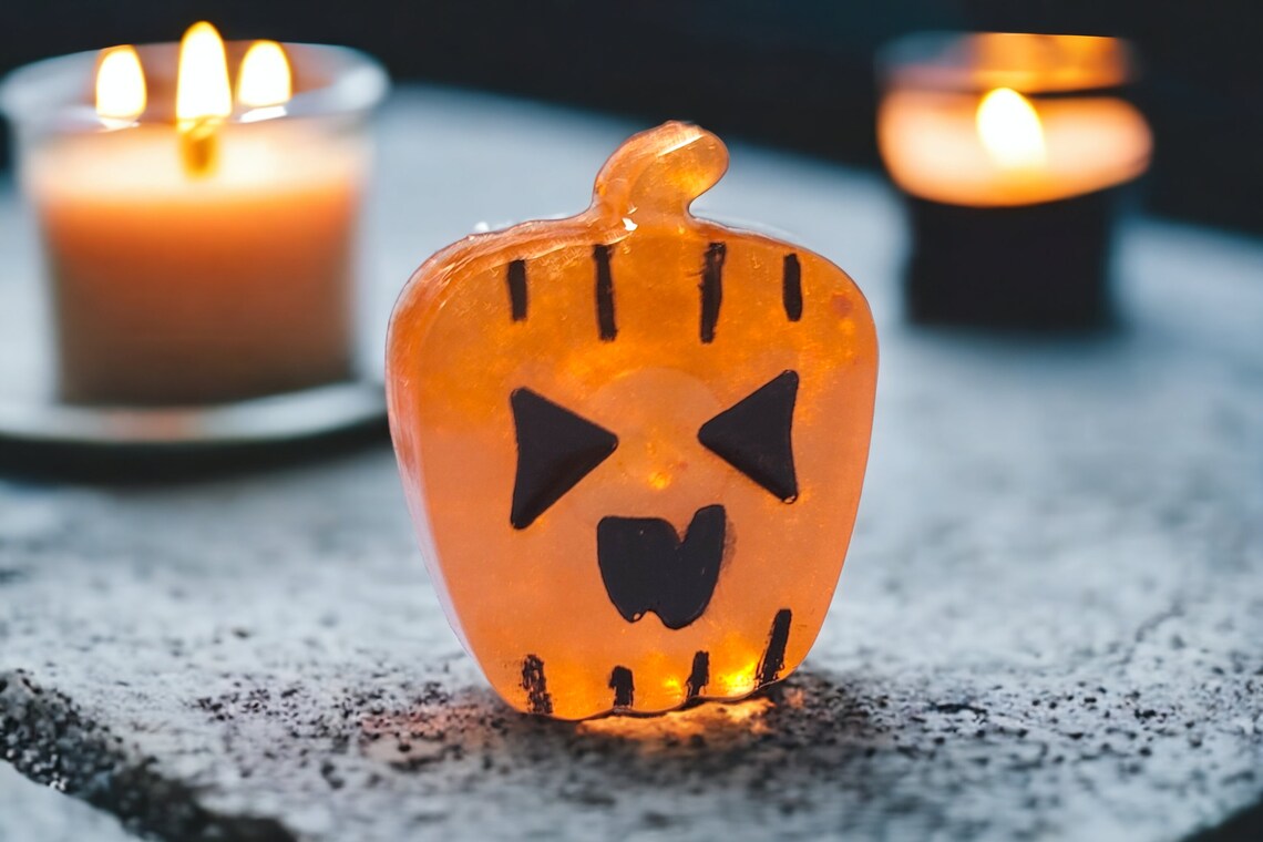 Jack o Lantern Shoe Charms Set of 6 FREE GIFT w/purchase - Resin Spooky Halloween CROCk Charms