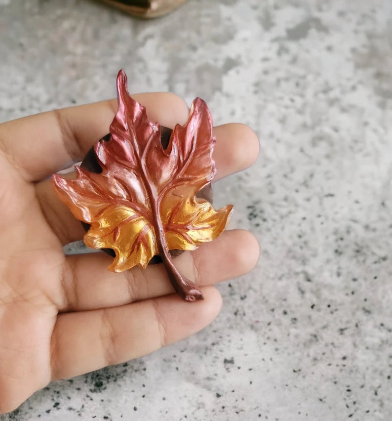 3D Realistic Maple Leaf Phone Grip, Fall Leaf Hand Painted